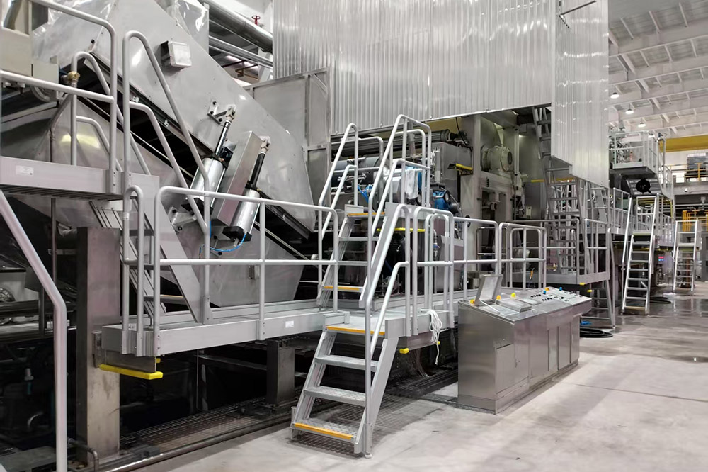 Decoration Paper Glue Coating Machine Melamine Paper Production Line (3).jpg