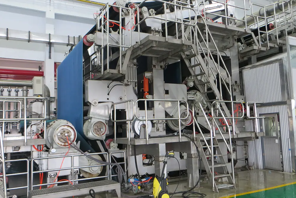 High Speed Automatic Speciality Paper Machine (1).jpg